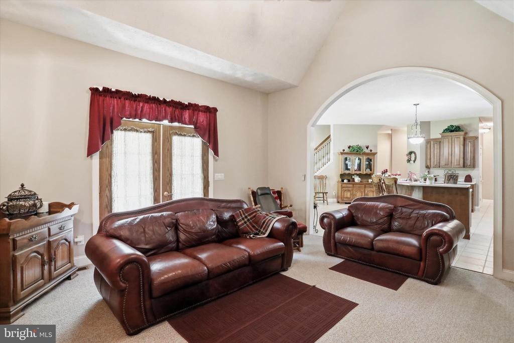 524 S MCDANIEL LN, SHENANDOAH, Virginia 22849, 6 Bedrooms Bedrooms, ,6 BathroomsBathrooms,Residential,524 S MCDANIEL LN,VAPA2006350 MLS # VAPA2006350