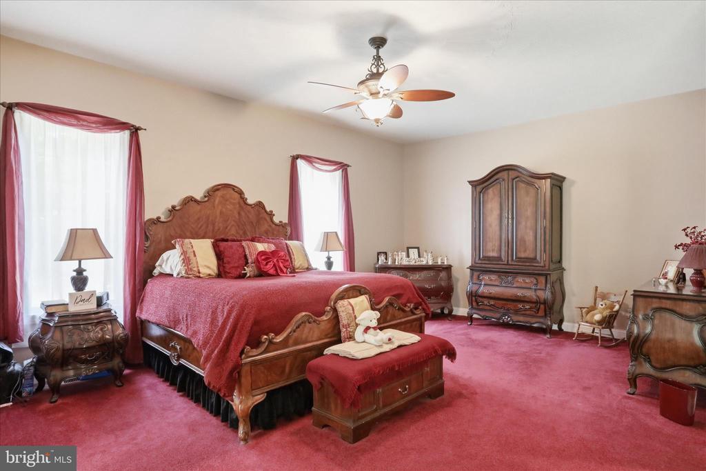 524 S MCDANIEL LN, SHENANDOAH, Virginia 22849, 6 Bedrooms Bedrooms, ,6 BathroomsBathrooms,Residential,524 S MCDANIEL LN,VAPA2006350 MLS # VAPA2006350