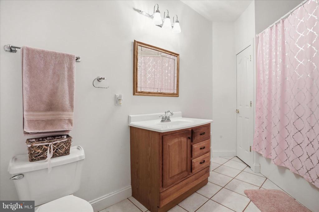 524 S MCDANIEL LN, SHENANDOAH, Virginia 22849, 6 Bedrooms Bedrooms, ,6 BathroomsBathrooms,Residential,524 S MCDANIEL LN,VAPA2006350 MLS # VAPA2006350