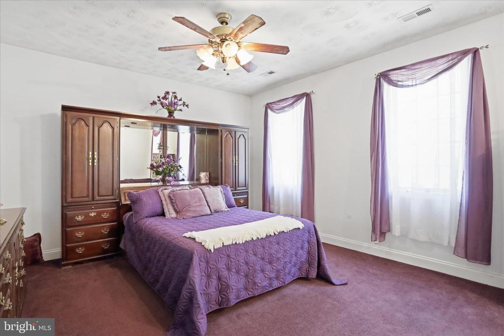 524 S MCDANIEL LN, SHENANDOAH, Virginia 22849, 6 Bedrooms Bedrooms, ,6 BathroomsBathrooms,Residential,524 S MCDANIEL LN,VAPA2006350 MLS # VAPA2006350