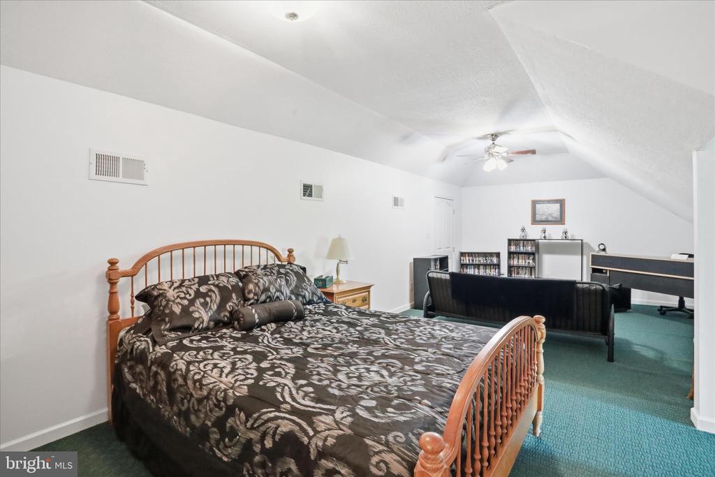 524 S MCDANIEL LN, SHENANDOAH, Virginia 22849, 6 Bedrooms Bedrooms, ,6 BathroomsBathrooms,Residential,524 S MCDANIEL LN,VAPA2006350 MLS # VAPA2006350