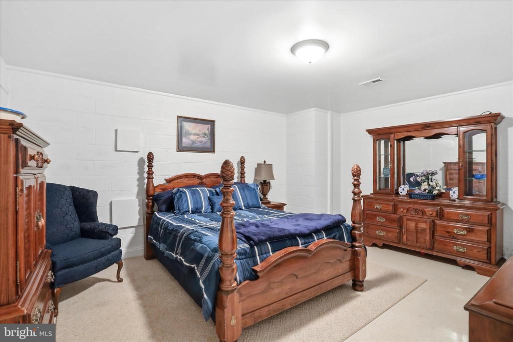 524 S MCDANIEL LN, SHENANDOAH, Virginia 22849, 6 Bedrooms Bedrooms, ,6 BathroomsBathrooms,Residential,524 S MCDANIEL LN,VAPA2006350 MLS # VAPA2006350