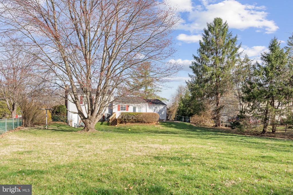 6439 LANCASTER DR, WARRENTON, Virginia 20187, 3 Bedrooms Bedrooms, ,2 BathroomsBathrooms,Residential,6439 LANCASTER DR,VAFQ2021806 MLS # VAFQ2021806