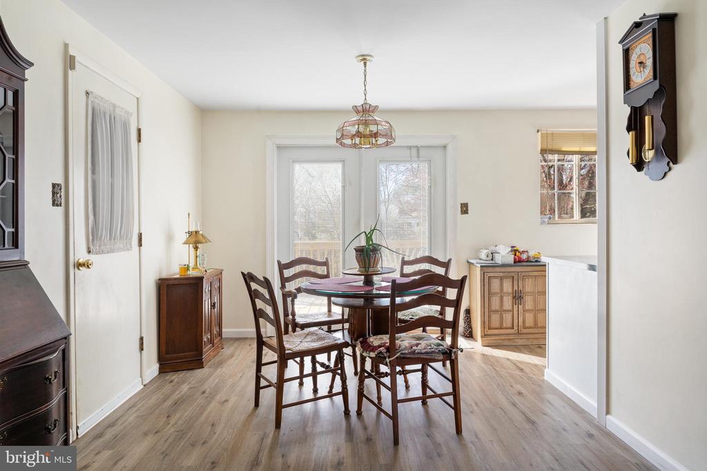 6439 LANCASTER DR, WARRENTON, Virginia 20187, 3 Bedrooms Bedrooms, ,2 BathroomsBathrooms,Residential,6439 LANCASTER DR,VAFQ2021806 MLS # VAFQ2021806
