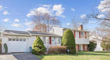 6439 LANCASTER DR, WARRENTON, Virginia 20187, 3 Bedrooms Bedrooms, ,2 BathroomsBathrooms,Residential,6439 LANCASTER DR,VAFQ2021806 MLS # VAFQ2021806