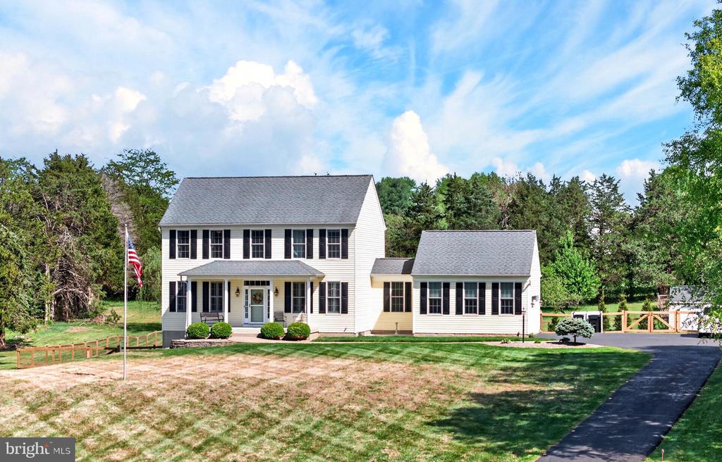 19313 WINDSONG CT, CULPEPER, Virginia 22701, 3 Bedrooms Bedrooms, ,2 BathroomsBathrooms,Residential,19313 WINDSONG CT,VACU2013488 MLS # VACU2013488