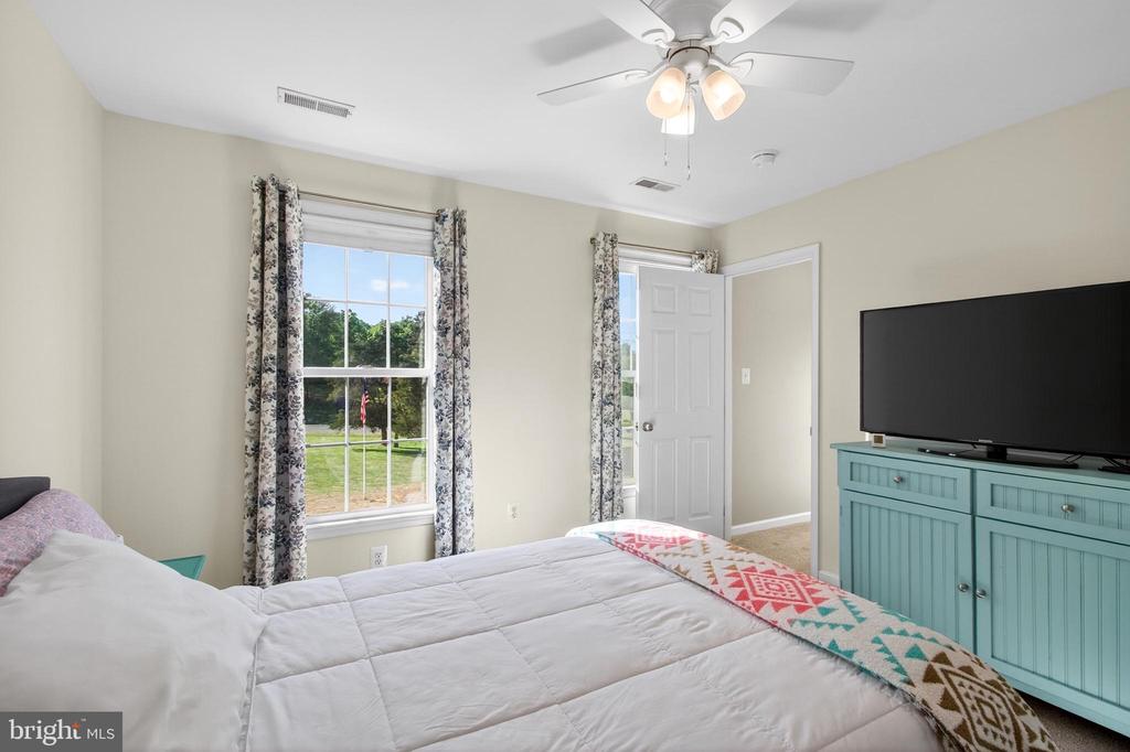 19313 WINDSONG CT, CULPEPER, Virginia 22701, 3 Bedrooms Bedrooms, ,2 BathroomsBathrooms,Residential,19313 WINDSONG CT,VACU2013488 MLS # VACU2013488
