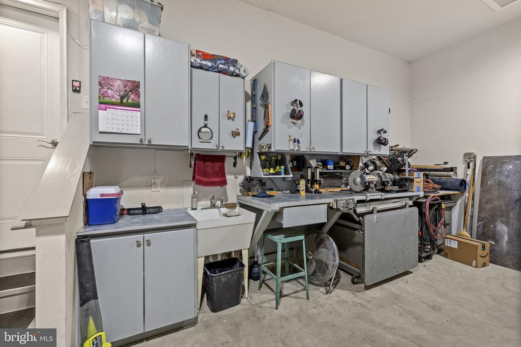 1821 LEGACY LN, FREDERICKSBURG, Virginia 22408, 4 Bedrooms Bedrooms, ,3 BathroomsBathrooms,Residential,1821 LEGACY LN,VASP2041198 MLS # VASP2041198