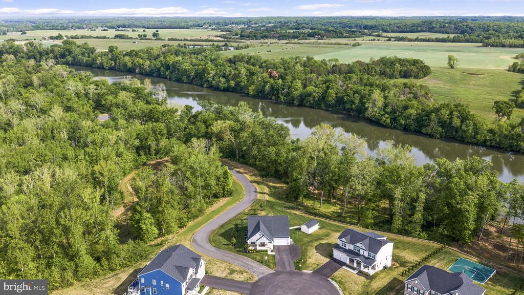 1821 LEGACY LN, FREDERICKSBURG, Virginia 22408, 4 Bedrooms Bedrooms, ,3 BathroomsBathrooms,Residential,1821 LEGACY LN,VASP2041198 MLS # VASP2041198