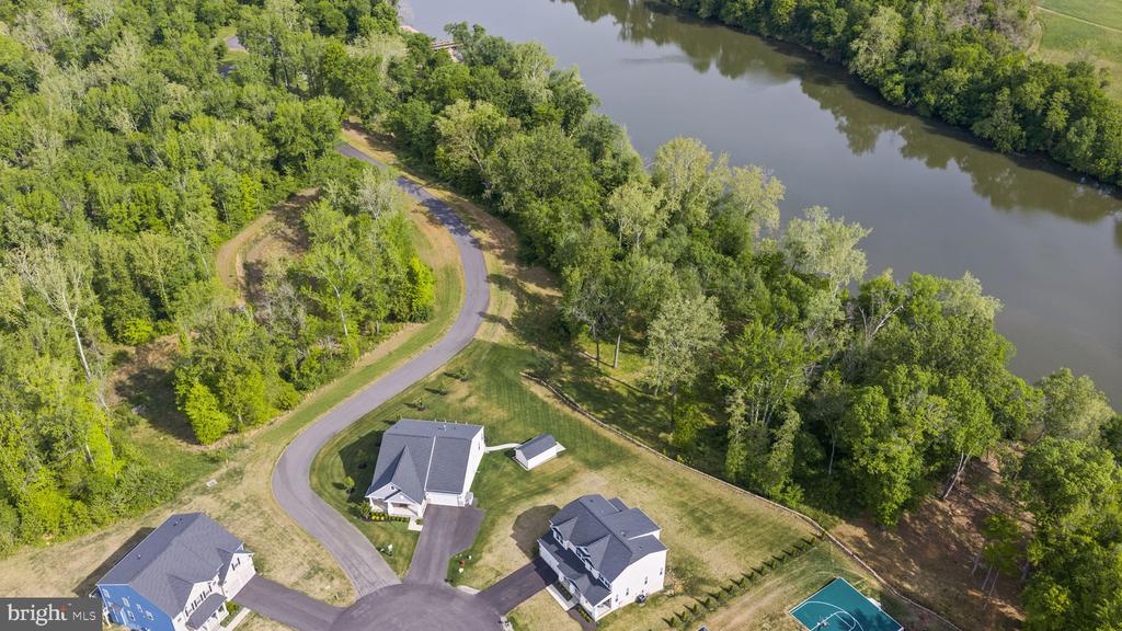 1821 LEGACY LN, FREDERICKSBURG, Virginia 22408, 4 Bedrooms Bedrooms, ,3 BathroomsBathrooms,Residential,1821 LEGACY LN,VASP2041198 MLS # VASP2041198
