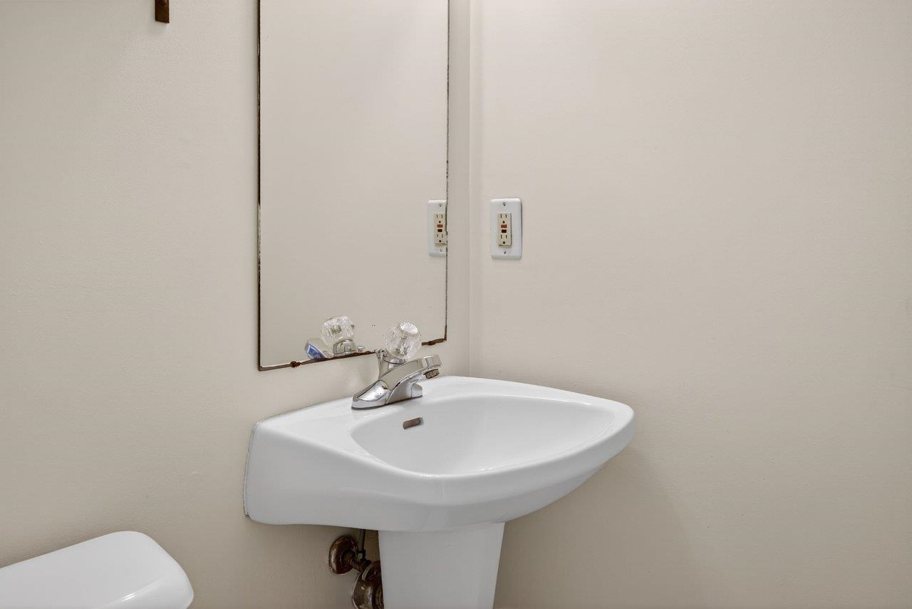 2312 BRECKENRIDGE CT, HARRISONBURG, Virginia 22801, 3 Bedrooms Bedrooms, ,1 BathroomBathrooms,Residential,2312 BRECKENRIDGE CT,676375 MLS # 676375