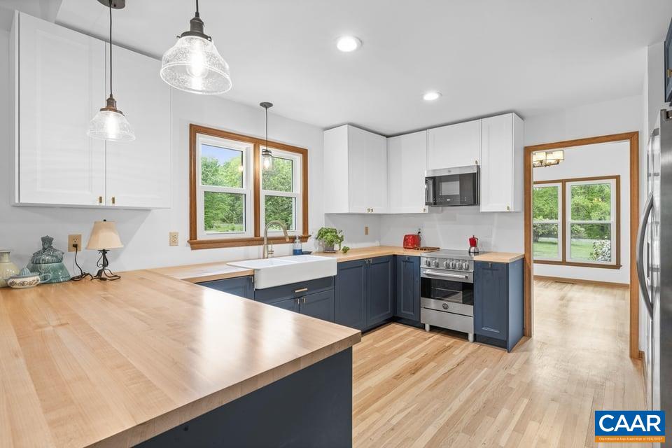 881 OAK CREEK RD, PALMYRA, Virginia 22963, 4 Bedrooms Bedrooms, ,2 BathroomsBathrooms,Residential,881 OAK CREEK RD,676401 MLS # 676401