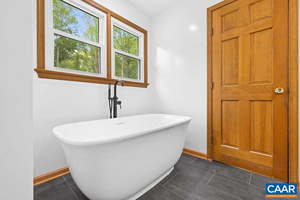 881 OAK CREEK RD, PALMYRA, Virginia 22963, 4 Bedrooms Bedrooms, ,2 BathroomsBathrooms,Residential,881 OAK CREEK RD,676401 MLS # 676401