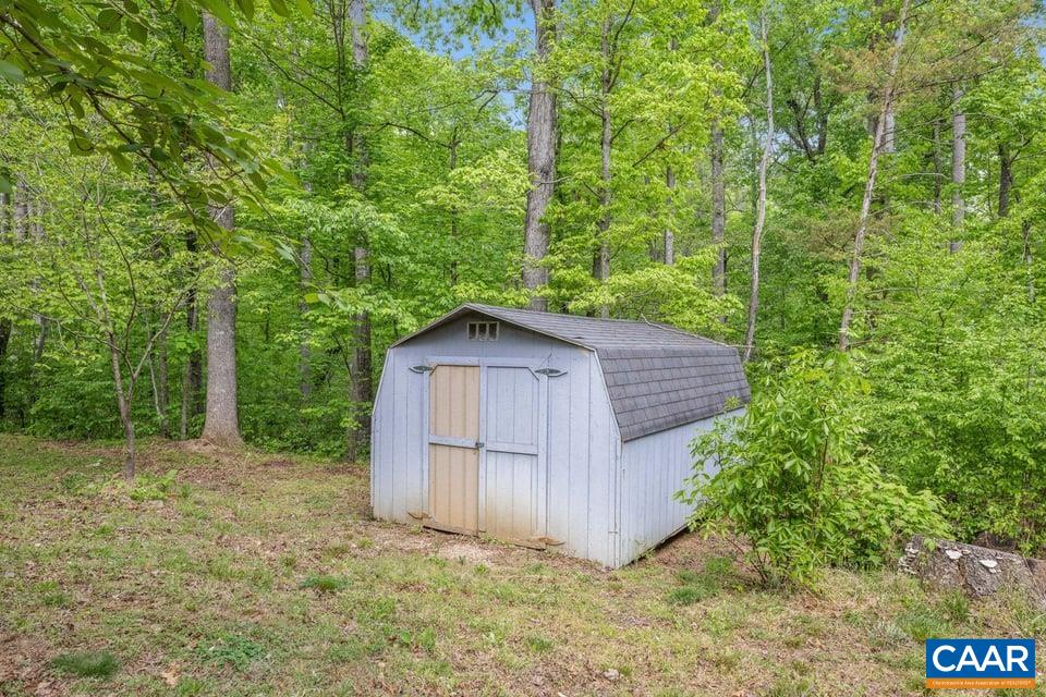 881 OAK CREEK RD, PALMYRA, Virginia 22963, 4 Bedrooms Bedrooms, ,2 BathroomsBathrooms,Residential,881 OAK CREEK RD,676401 MLS # 676401