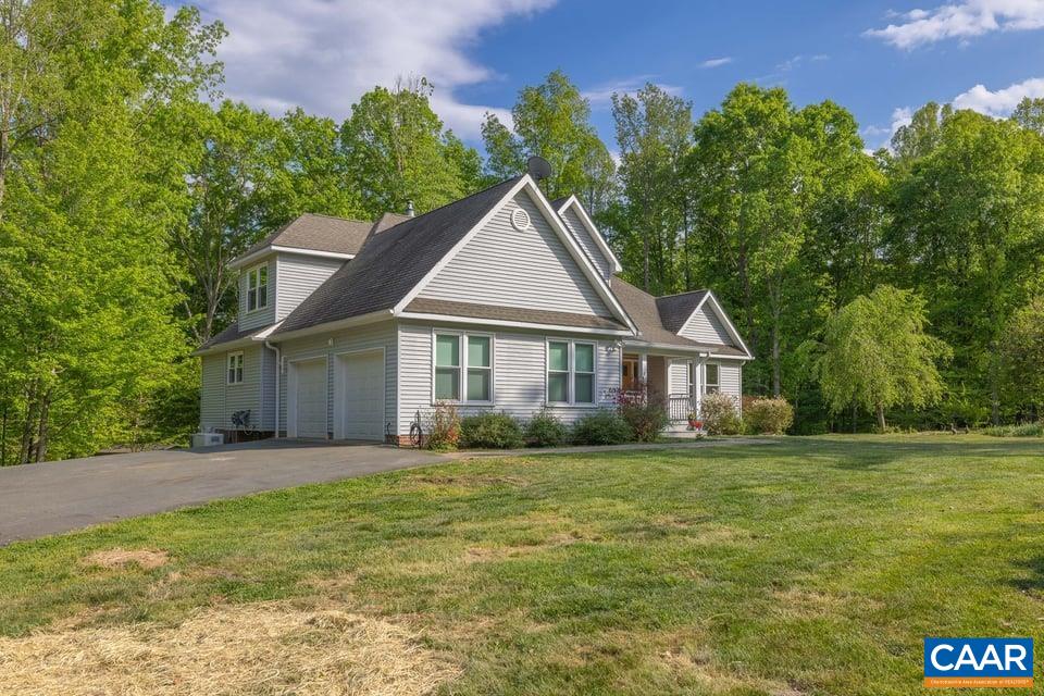 881 OAK CREEK RD, PALMYRA, Virginia 22963, 4 Bedrooms Bedrooms, ,2 BathroomsBathrooms,Residential,881 OAK CREEK RD,676401 MLS # 676401
