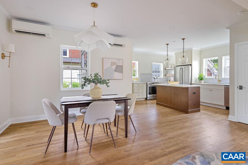 809 EAST JEFFERSON ST, CHARLOTTESVILLE, Virginia 22902, 3 Bedrooms Bedrooms, ,3 BathroomsBathrooms,Residential,809 EAST JEFFERSON ST,676405 MLS # 676405