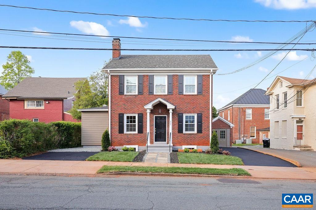 809 EAST JEFFERSON ST, CHARLOTTESVILLE, Virginia 22902, 3 Bedrooms Bedrooms, ,3 BathroomsBathrooms,Residential,809 EAST JEFFERSON ST,676405 MLS # 676405