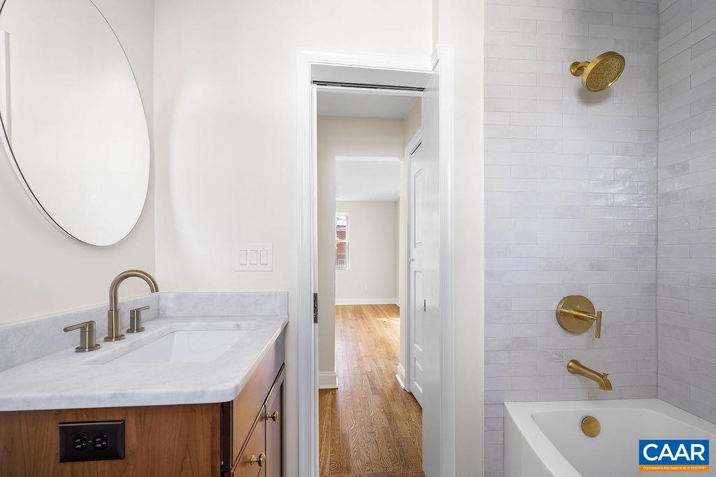 809 EAST JEFFERSON ST, CHARLOTTESVILLE, Virginia 22902, 3 Bedrooms Bedrooms, ,3 BathroomsBathrooms,Residential,809 EAST JEFFERSON ST,676405 MLS # 676405