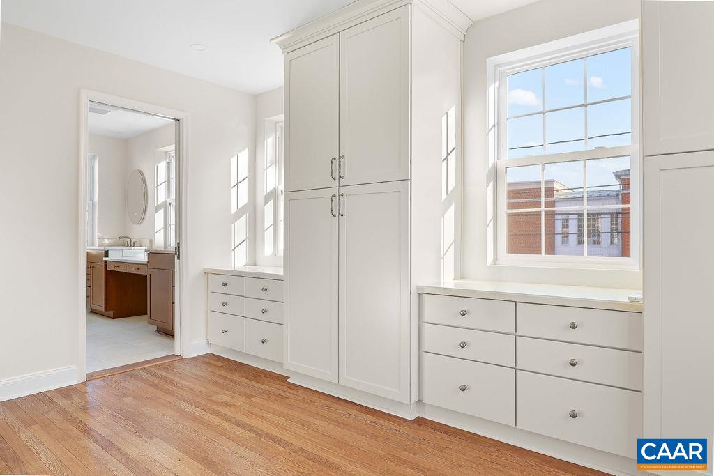 809 EAST JEFFERSON ST, CHARLOTTESVILLE, Virginia 22902, 3 Bedrooms Bedrooms, ,3 BathroomsBathrooms,Residential,809 EAST JEFFERSON ST,676405 MLS # 676405