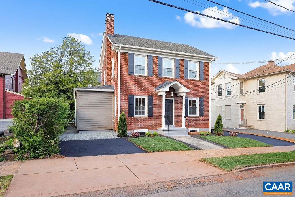 809 EAST JEFFERSON ST, CHARLOTTESVILLE, Virginia 22902, 3 Bedrooms Bedrooms, ,3 BathroomsBathrooms,Residential,809 EAST JEFFERSON ST,676405 MLS # 676405