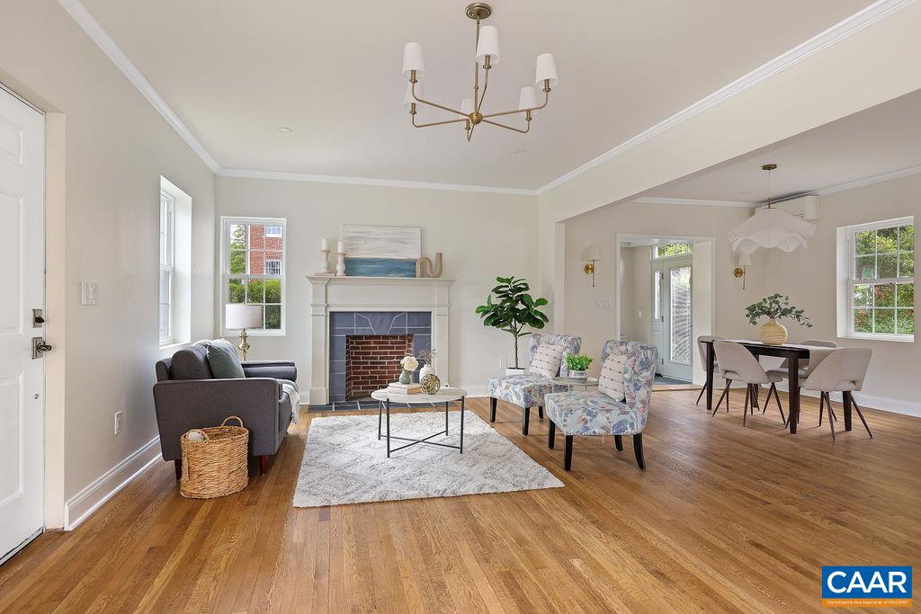 809 EAST JEFFERSON ST, CHARLOTTESVILLE, Virginia 22902, 3 Bedrooms Bedrooms, ,3 BathroomsBathrooms,Residential,809 EAST JEFFERSON ST,676405 MLS # 676405