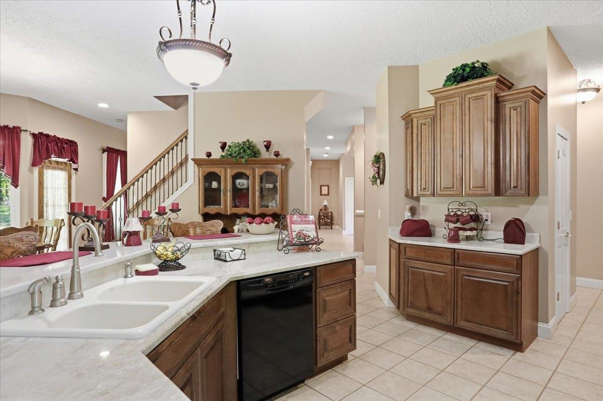 524 S MCDANIEL LN, SHENANDOAH, Virginia 22849, 6 Bedrooms Bedrooms, ,6 BathroomsBathrooms,Residential,524 S MCDANIEL LN,676503 MLS # 676503