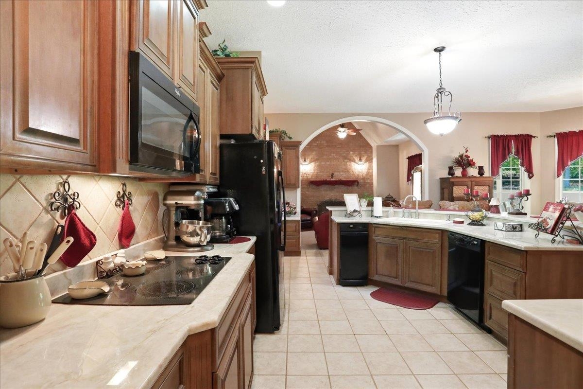 524 S MCDANIEL LN, SHENANDOAH, Virginia 22849, 6 Bedrooms Bedrooms, ,6 BathroomsBathrooms,Residential,524 S MCDANIEL LN,676503 MLS # 676503