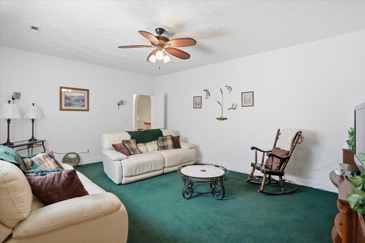 524 S MCDANIEL LN, SHENANDOAH, Virginia 22849, 6 Bedrooms Bedrooms, ,6 BathroomsBathrooms,Residential,524 S MCDANIEL LN,676503 MLS # 676503