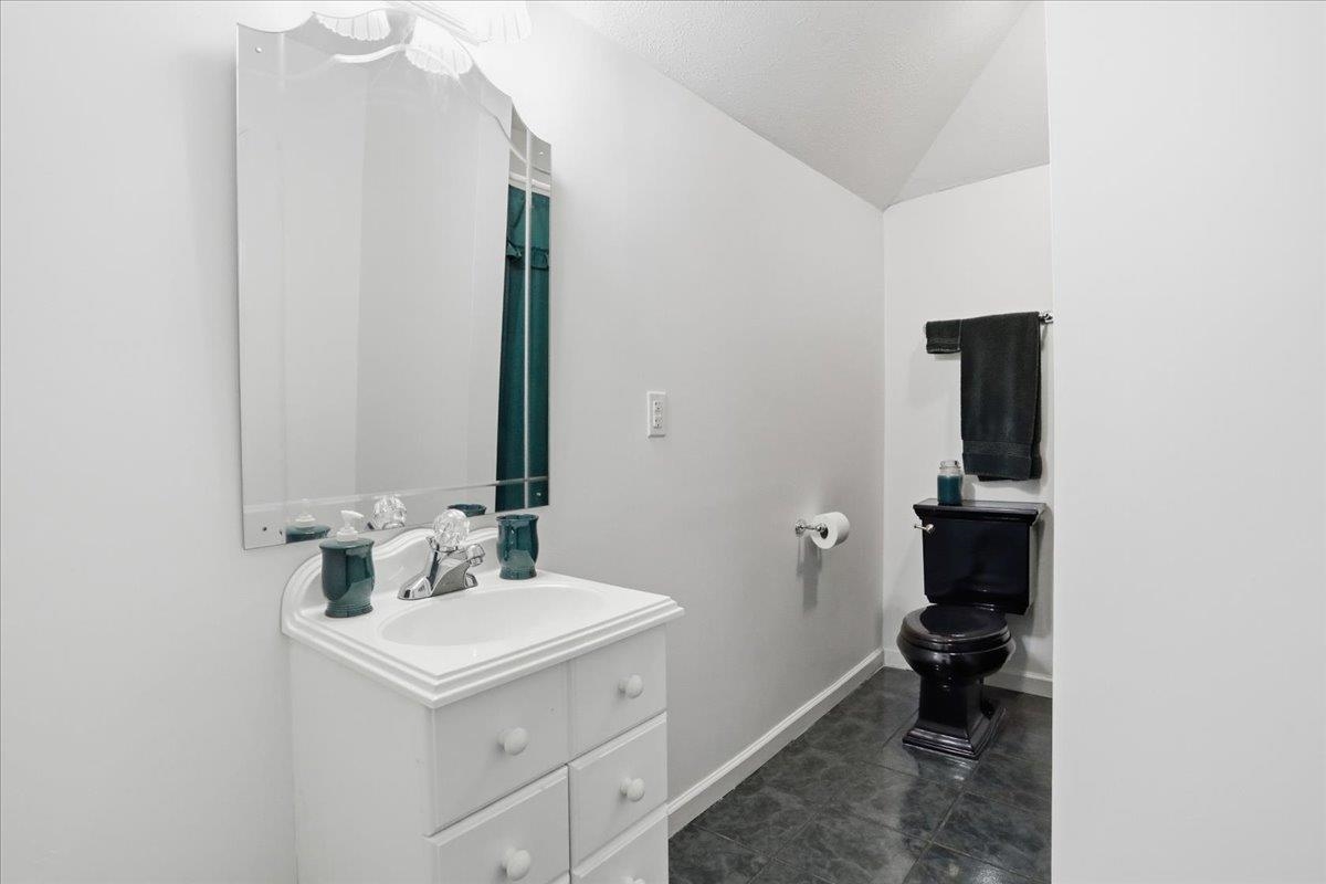 524 S MCDANIEL LN, SHENANDOAH, Virginia 22849, 6 Bedrooms Bedrooms, ,6 BathroomsBathrooms,Residential,524 S MCDANIEL LN,676503 MLS # 676503