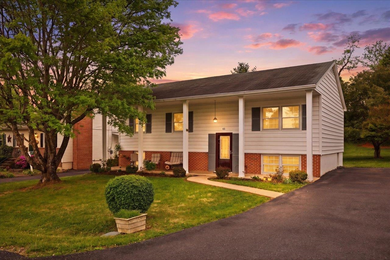 44 ROLLER AVE, MOUNT SIDNEY, Virginia 24467, 4 Bedrooms Bedrooms, ,2 BathroomsBathrooms,Residential,44 ROLLER AVE,676508 MLS # 676508