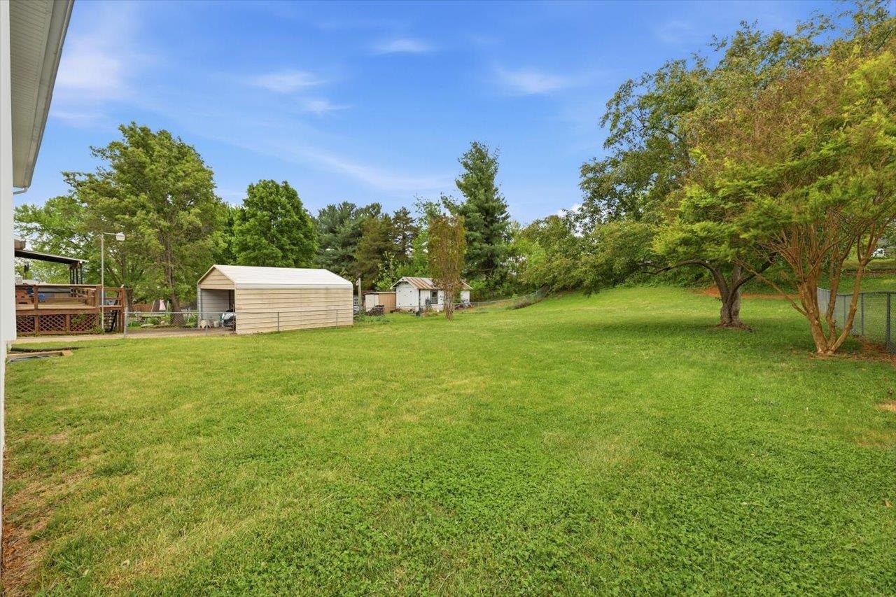 44 ROLLER AVE, MOUNT SIDNEY, Virginia 24467, 4 Bedrooms Bedrooms, ,2 BathroomsBathrooms,Residential,44 ROLLER AVE,676508 MLS # 676508