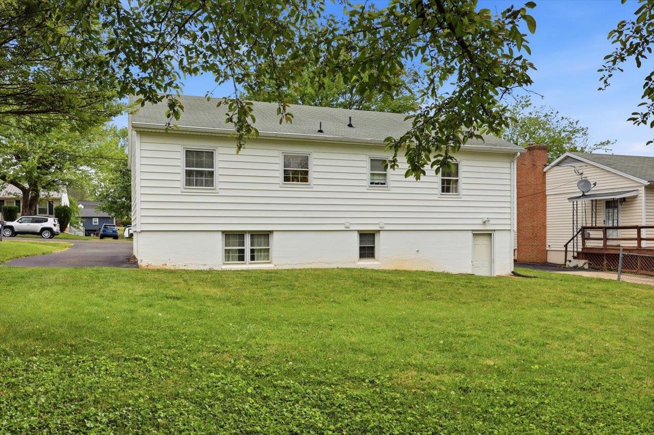 44 ROLLER AVE, MOUNT SIDNEY, Virginia 24467, 4 Bedrooms Bedrooms, ,2 BathroomsBathrooms,Residential,44 ROLLER AVE,676508 MLS # 676508