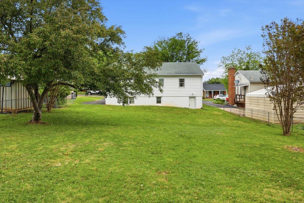44 ROLLER AVE, MOUNT SIDNEY, Virginia 24467, 4 Bedrooms Bedrooms, ,2 BathroomsBathrooms,Residential,44 ROLLER AVE,676508 MLS # 676508