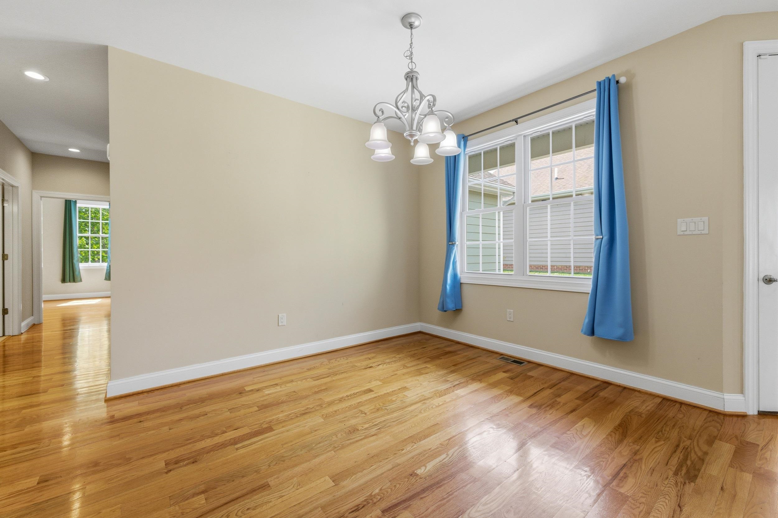 1017 SUN POPPY CT, WOODSTOCK, Virginia 22664, 3 Bedrooms Bedrooms, ,2 BathroomsBathrooms,Residential,1017 SUN POPPY CT,676514 MLS # 676514