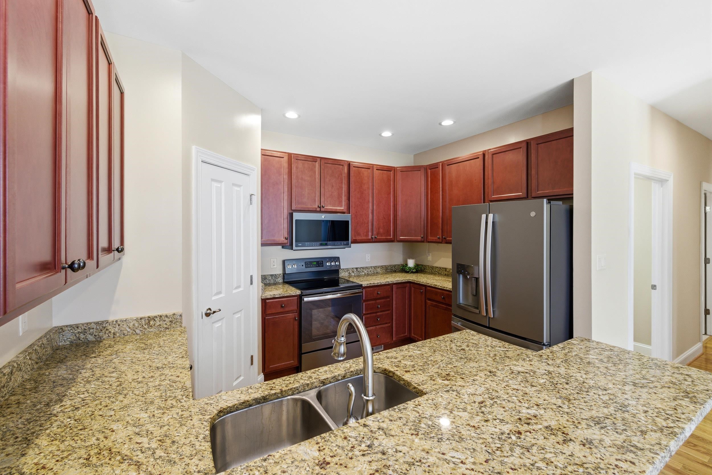 1017 SUN POPPY CT, WOODSTOCK, Virginia 22664, 3 Bedrooms Bedrooms, ,2 BathroomsBathrooms,Residential,1017 SUN POPPY CT,676514 MLS # 676514