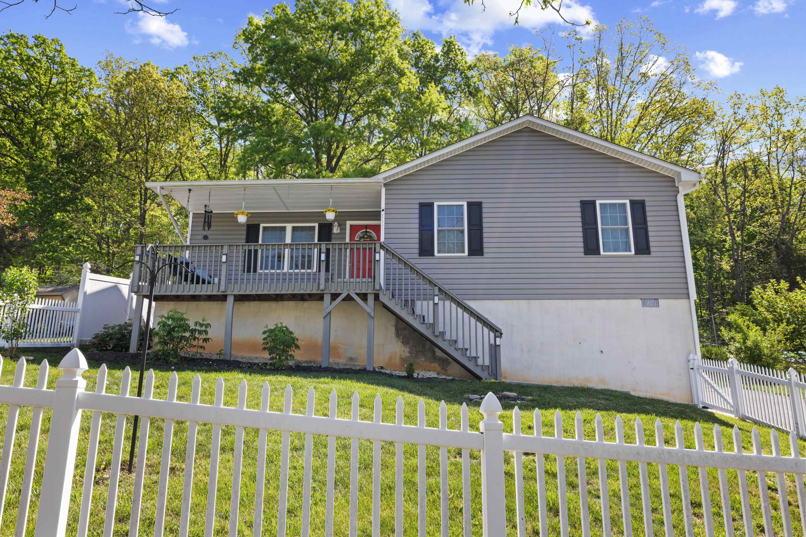 1771 A SHUTTERLEE MILL RD, STAUNTON, Virginia 24401, 3 Bedrooms Bedrooms, ,2 BathroomsBathrooms,Residential,1771 A SHUTTERLEE MILL RD,676516 MLS # 676516