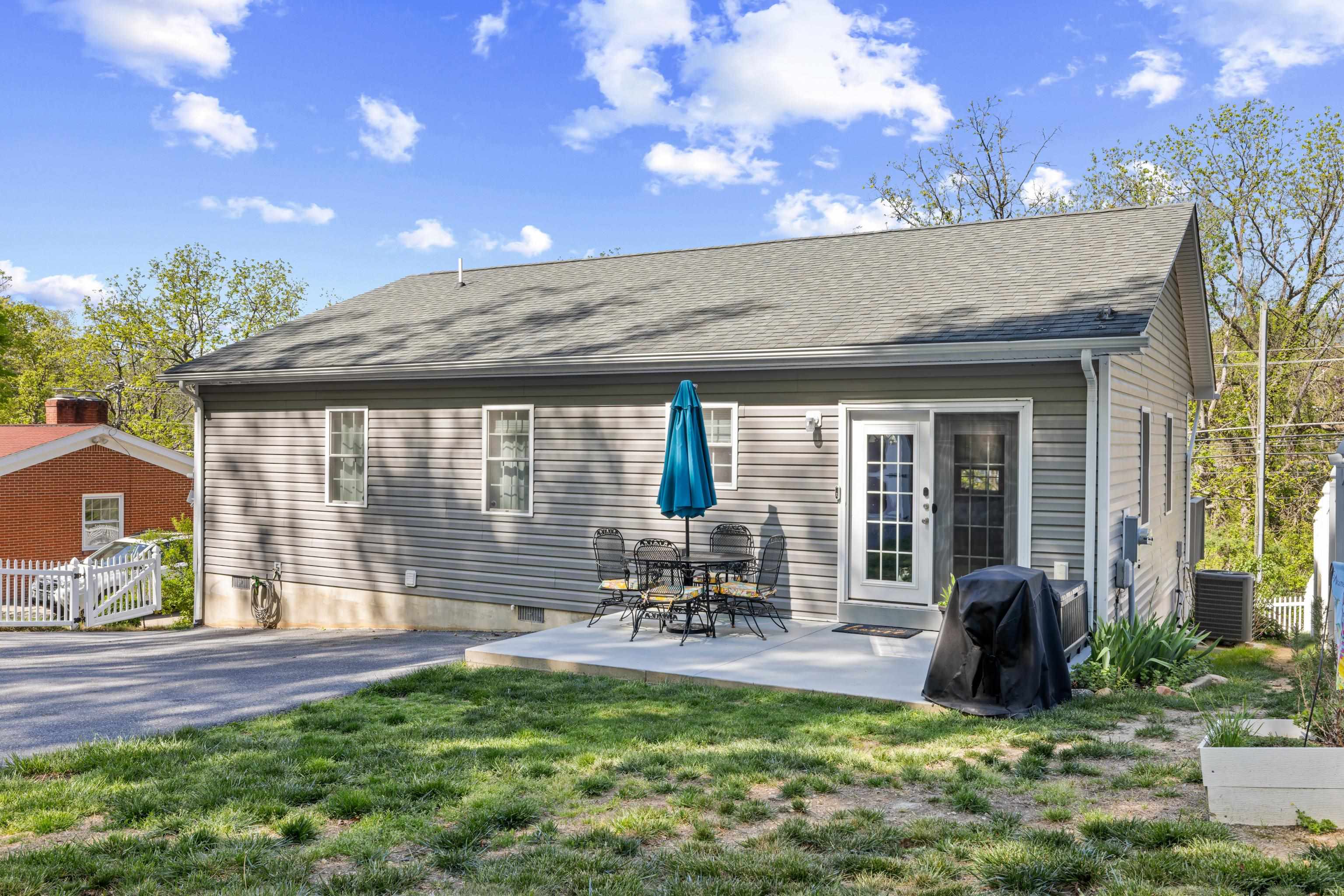 1771 A SHUTTERLEE MILL RD, STAUNTON, Virginia 24401, 3 Bedrooms Bedrooms, ,2 BathroomsBathrooms,Residential,1771 A SHUTTERLEE MILL RD,676516 MLS # 676516