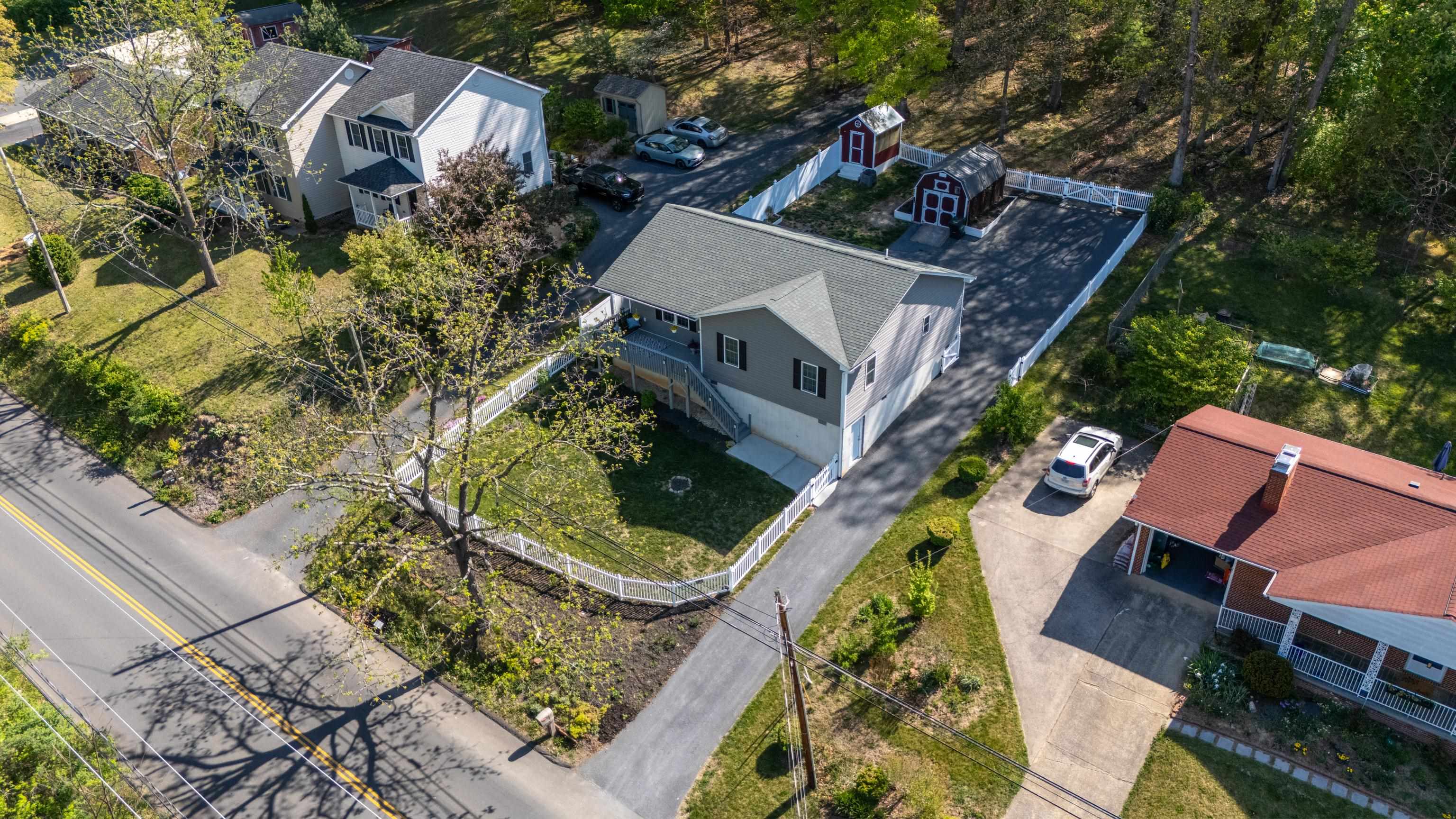 1771 A SHUTTERLEE MILL RD, STAUNTON, Virginia 24401, 3 Bedrooms Bedrooms, ,2 BathroomsBathrooms,Residential,1771 A SHUTTERLEE MILL RD,676516 MLS # 676516