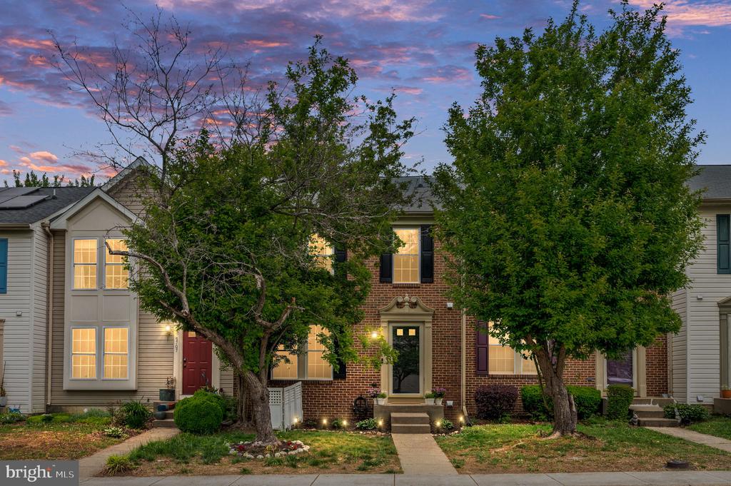 9705 BECKER CT, FREDERICKSBURG, Virginia 22408, 4 Bedrooms Bedrooms, ,3 BathroomsBathrooms,Residential,DOMINION FOREST,9705 BECKER CT,VASP2038836 MLS # VASP2038836