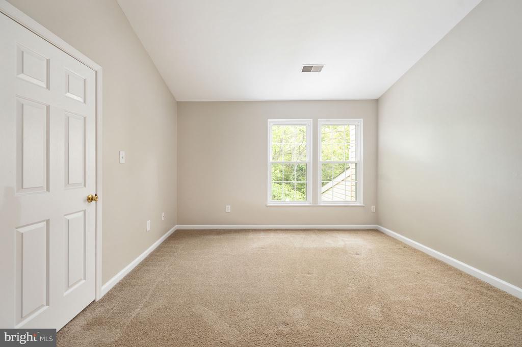 9705 BECKER CT, FREDERICKSBURG, Virginia 22408, 4 Bedrooms Bedrooms, ,3 BathroomsBathrooms,Residential,DOMINION FOREST,9705 BECKER CT,VASP2038836 MLS # VASP2038836