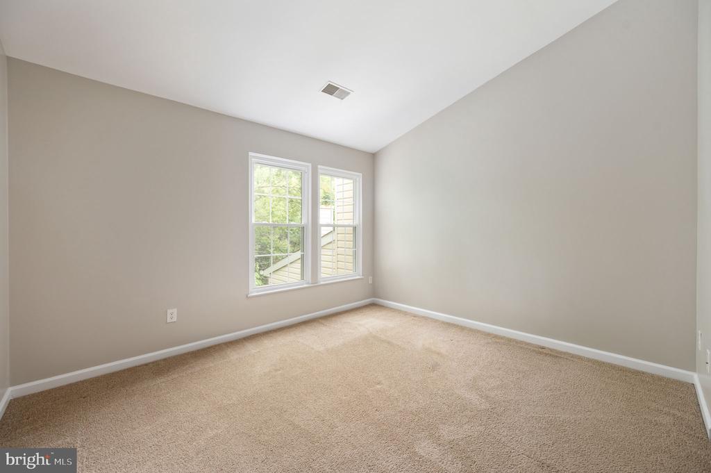 9705 BECKER CT, FREDERICKSBURG, Virginia 22408, 4 Bedrooms Bedrooms, ,3 BathroomsBathrooms,Residential,DOMINION FOREST,9705 BECKER CT,VASP2038836 MLS # VASP2038836