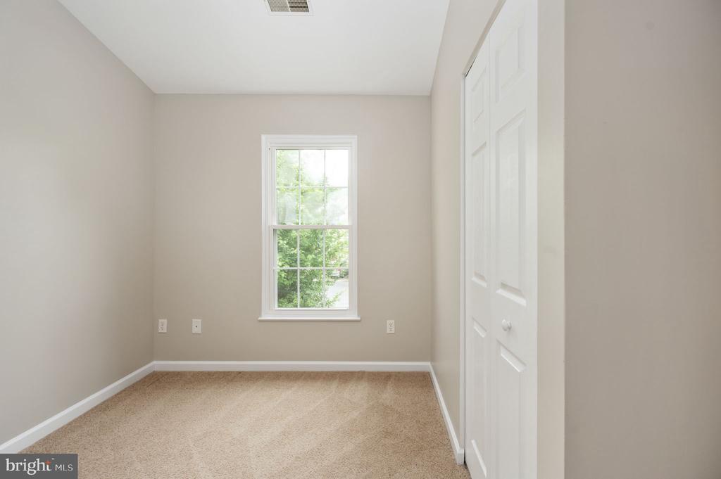 9705 BECKER CT, FREDERICKSBURG, Virginia 22408, 4 Bedrooms Bedrooms, ,3 BathroomsBathrooms,Residential,DOMINION FOREST,9705 BECKER CT,VASP2038836 MLS # VASP2038836