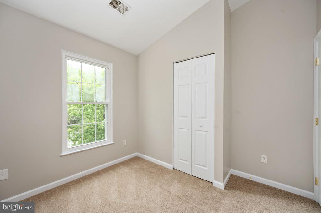 9705 BECKER CT, FREDERICKSBURG, Virginia 22408, 4 Bedrooms Bedrooms, ,3 BathroomsBathrooms,Residential,DOMINION FOREST,9705 BECKER CT,VASP2038836 MLS # VASP2038836