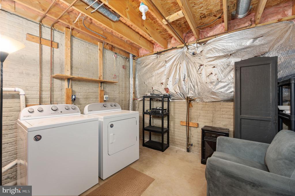 9705 BECKER CT, FREDERICKSBURG, Virginia 22408, 4 Bedrooms Bedrooms, ,3 BathroomsBathrooms,Residential,DOMINION FOREST,9705 BECKER CT,VASP2038836 MLS # VASP2038836