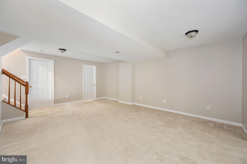 9705 BECKER CT, FREDERICKSBURG, Virginia 22408, 4 Bedrooms Bedrooms, ,3 BathroomsBathrooms,Residential,DOMINION FOREST,9705 BECKER CT,VASP2038836 MLS # VASP2038836
