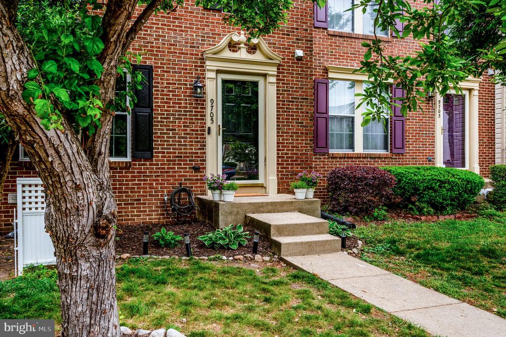 9705 BECKER CT, FREDERICKSBURG, Virginia 22408, 4 Bedrooms Bedrooms, ,3 BathroomsBathrooms,Residential,DOMINION FOREST,9705 BECKER CT,VASP2038836 MLS # VASP2038836