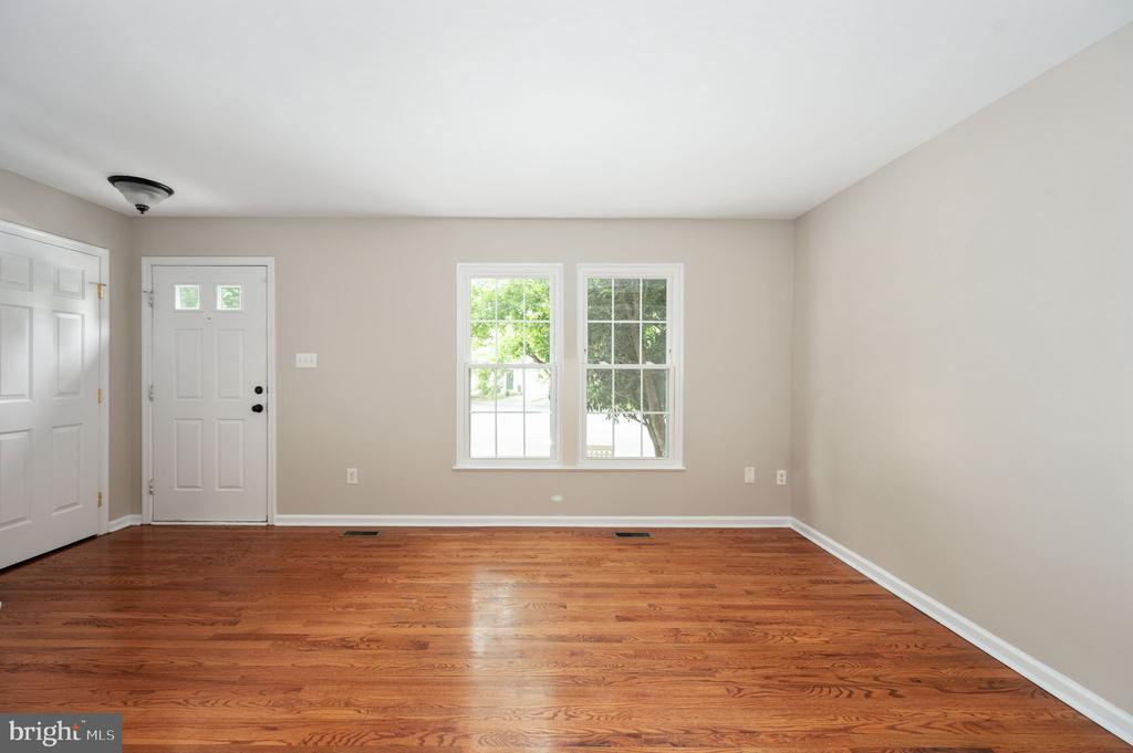 9705 BECKER CT, FREDERICKSBURG, Virginia 22408, 4 Bedrooms Bedrooms, ,3 BathroomsBathrooms,Residential,DOMINION FOREST,9705 BECKER CT,VASP2038836 MLS # VASP2038836