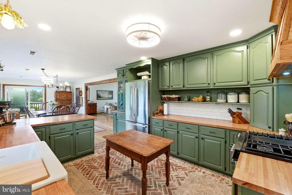 481 JAMES CITY RD, REVA, Virginia 22735, 3 Bedrooms Bedrooms, ,3 BathroomsBathrooms,Residential,481 JAMES CITY RD,VAMA2002706 MLS # VAMA2002706