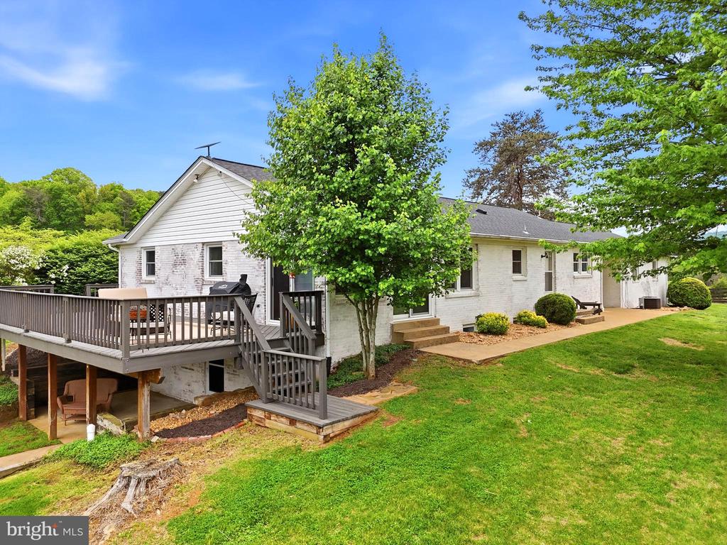 481 JAMES CITY RD, REVA, Virginia 22735, 3 Bedrooms Bedrooms, ,3 BathroomsBathrooms,Residential,481 JAMES CITY RD,VAMA2002710 MLS # VAMA2002710