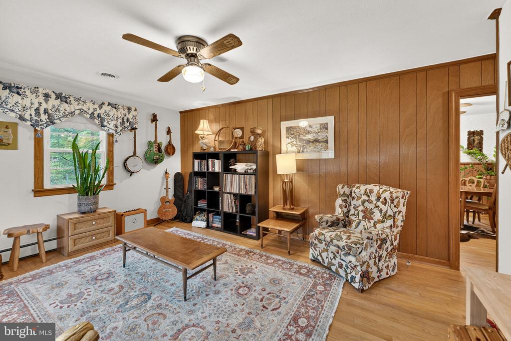85 S POES RD, AMISSVILLE, Virginia 20106, 3 Bedrooms Bedrooms, ,2 BathroomsBathrooms,Residential,85 S POES RD,VARP2002626 MLS # VARP2002626